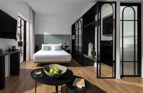 Piraeus Apartment | Zea Urban Living