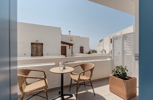 Old Town Naxos Apartment | Blue Art Suites