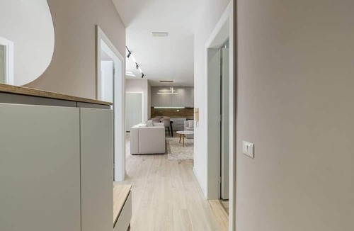 Durres Apartment | Sunny Beach Luxurious Apartment by PikHost
