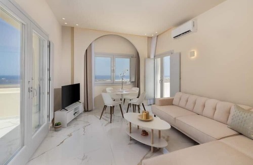 Karterados Apartment | Azure Escape