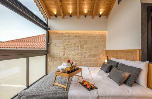 Armenoi Villa | Villa Armenus, pool, jacuzzi, garden, bbq.