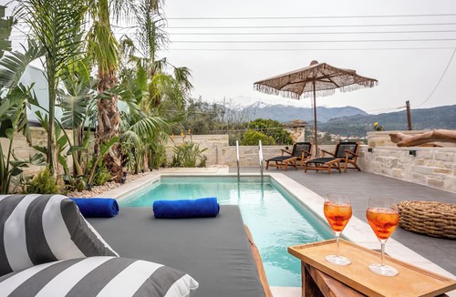 Armenoi Villa | Villa Armenus, pool, jacuzzi, garden, bbq.