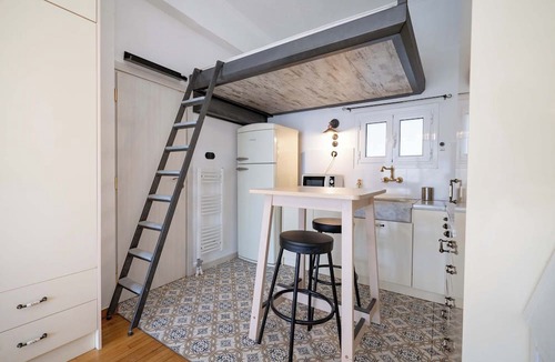 Athens Apartment | City Panorama Studio by ΜΡS