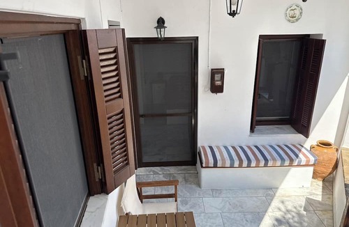 Skyros Town House | SimpleGreece Skyros comfortable accommodation, traditional settlement, 56 sq.m.