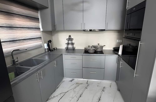 Loutraki House | Brand New 2026 Country House with Mountain Views, Wi-Fi & Air Conditioning