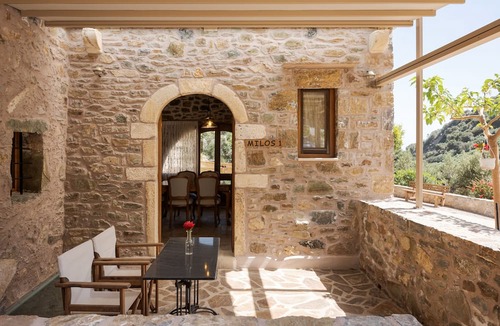 Agios Vasileios Apartment | Manelis Mills Estate - Guest Houses