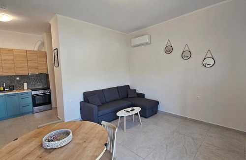 Kambos Apartment | Estia Chios Apartments B2