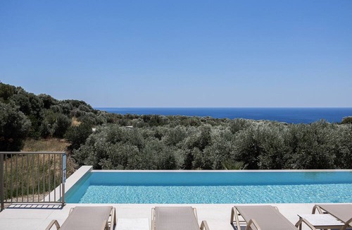 Agios Vasileios Villa | Mitatare Villas 2 - Evgenia, By Hellocrete