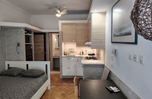 Thessaloniki Apartment | Tritos - Sleeps 11 - Balcony - Parking - Sea View