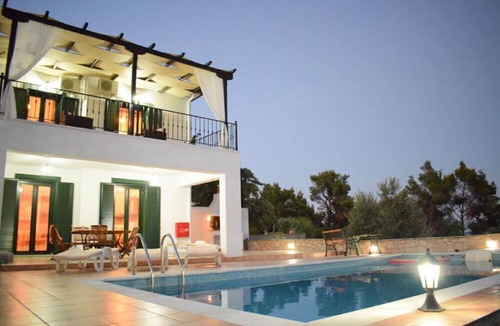 Alonissos Villa | Anemologio Seafront Villa Ostria PrivatePool Gem
