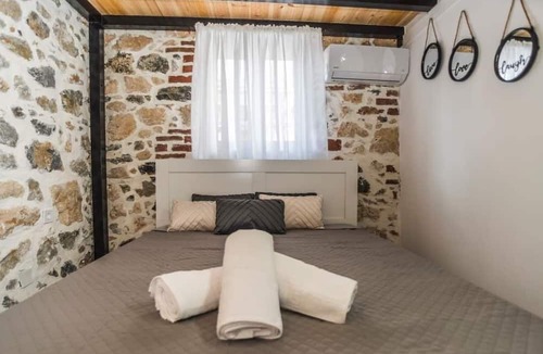 Pothia Apartment | City Stone Houses Kalymnos