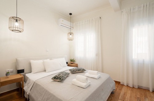 Exarhia Apartment | LIV - Charming 3BD in Athens Vibrant Downtown