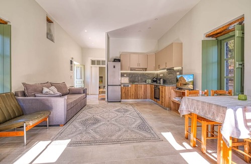 Leonidio Apartment | Alexander House Apartment 2