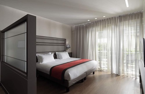 Ilisia Apartment | Holiday Suites