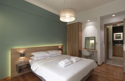 Mousio Apartment | Marnis10 3rd Modern Haven near Archaeological Muse