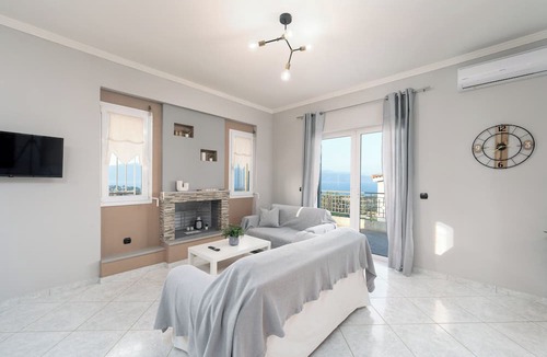 Aigialeia House | Elaia Retreat by Greece Apartments