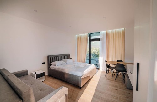 Borsh Apartment | Vila Donald
