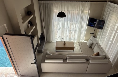 Archanes Villa | ARCĀSA Villas Collection by Omilos Hotels