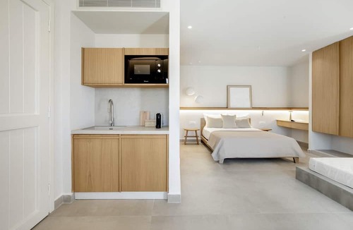 Loutra Hotel | Kythnos Blue - Suite 2 Loutra Beach & Sea View