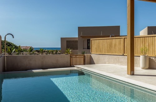 Karteros Apartment | Cicada Suites & Villas