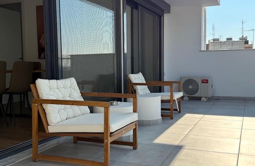 Petralona Apartment | TH5 - 2 bedrooms Cloud9 in the city