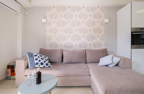 Daratsos Apartment | Glaros Casa - Garden near Beach w. Parking & EV