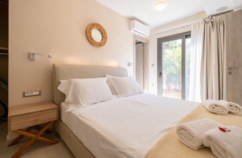Daratsos Apartment | Glaros Casa - Garden near Beach w. Parking & EV