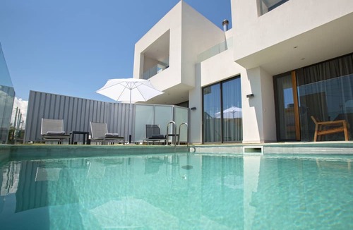 Kato Galatas Villa | S&K Villas