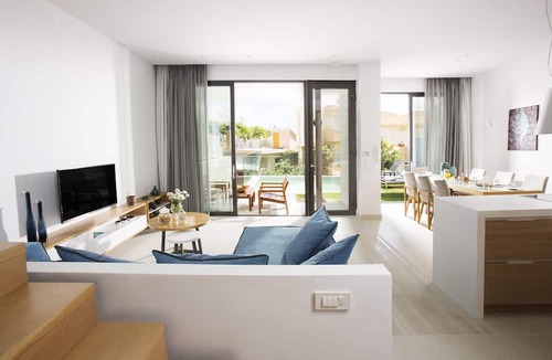 Kato Galatas Villa | S&K Villas