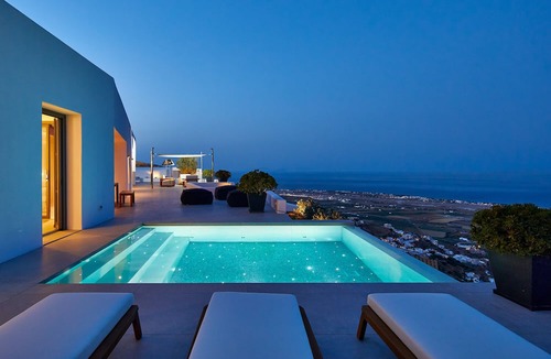 Santorini Villa | Kamini Santorini Luxury Villas