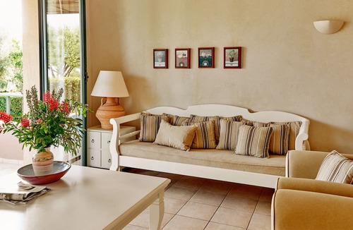 Skotino Apartment | Village Heights Resort