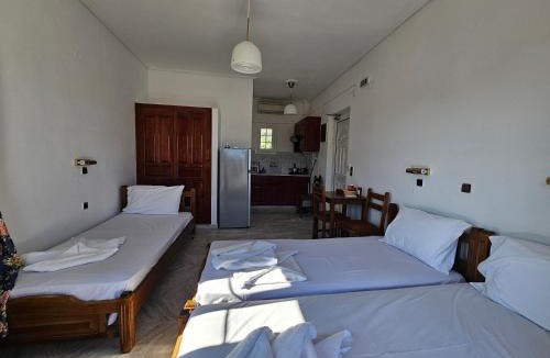 Marathokampos Apartment | Villa Angeliki II