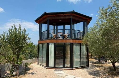 Sakës House | Octerra Villa with a Jacuzzi - Lake & Mountain View