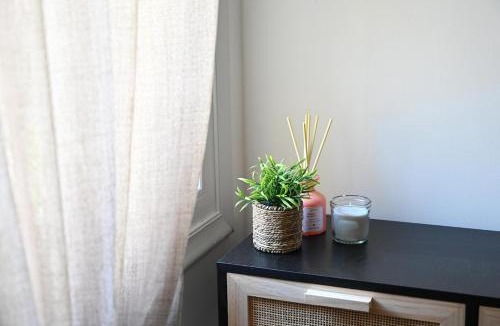 Plaka Apartment | Under the Acropolis Plaka Luxury Apartment