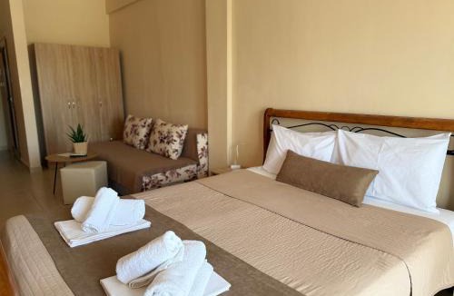 Stavros Hotel | Villa Helios