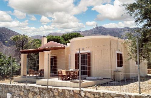 Kalymnos Villa | Chic Villa in Kalymnos + Mountain View