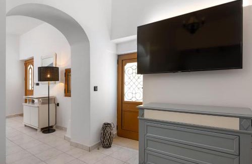 Petaloudes Apartment | Stylish Rhodes Apartment with Private Jacuzzi & Sunny Terrace
