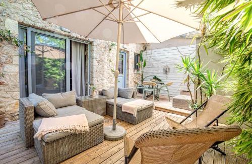 Ipsos Villa | Luxurious bungalow in Ipsos beach