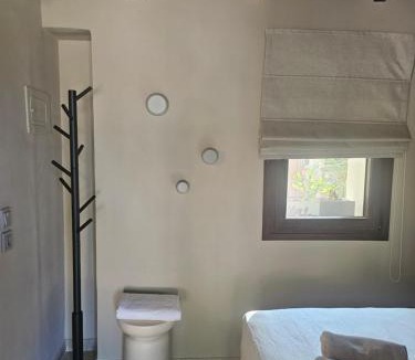 Nafpaktos House | Tiny Cottage lemon & pies