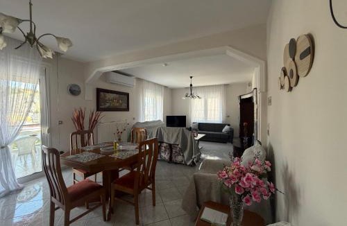 Sintiki Apartment | Grandpas house