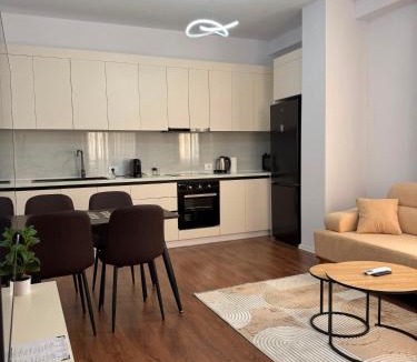 Kamez Apartment | Aura Apartments