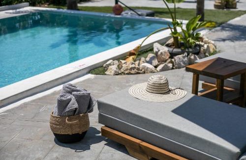Kalithies Villa | Aetheria Luxury Villa