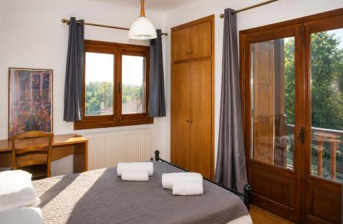 Alli Meria Villa | Mountain Breeze Sanctuary with View near Volos