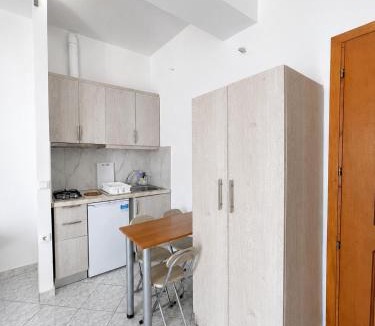 Qazim Pali House | Sunset Studios