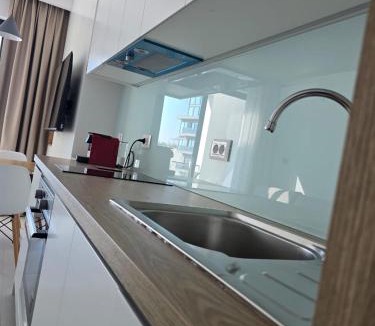Kodrra Apartment | Mediterranean Vistas Saranda, Sea View, Beach & City Studios