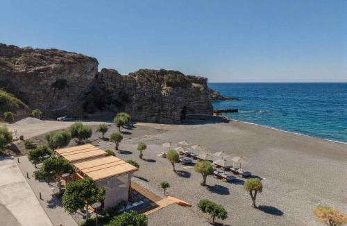 Myrtos Villa | Lapis Nera Villas - Beachfront & "Free" Heated Pools