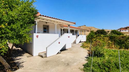 Myrina Apartment | Convenient Apartment in Limnos Near Port