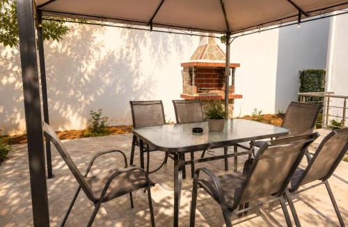 Skala Rachoniou Villa | Chrisella Crystal