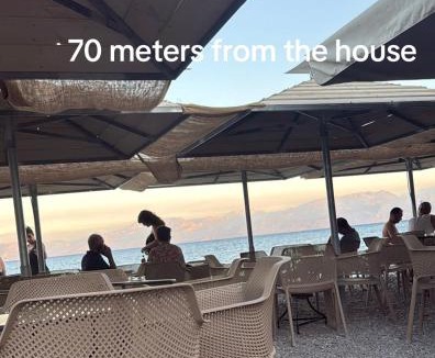 Eratini Apartment | FLISVOs 70 m από την θάλασσα