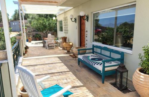 Ellinika Villa | Christina's Cottage